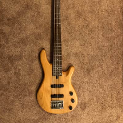 Yamaha BB405 5-String 2004 Natural image 1