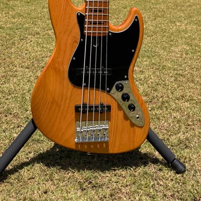 Sire Marcus Miller V5 Alder 5-string Bass Guitar - Natural 2025 - Natural image 1