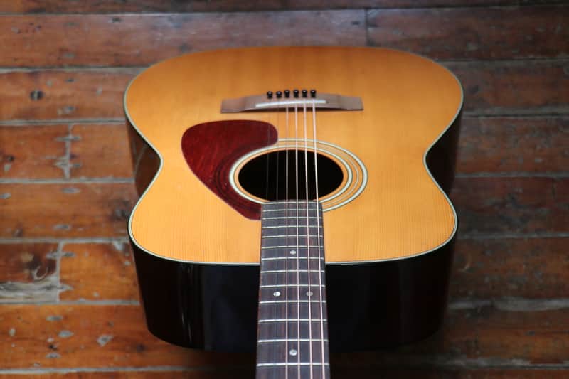 Yamaha FG-160