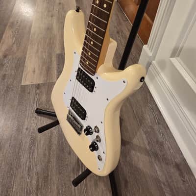 Fender Player Lead III w/ new Fender gig bag image 14