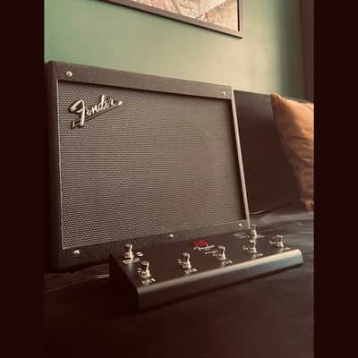 Elk Le 123 100 Watt Combo Amp w/ Built In Effects! Vintage 1970's
