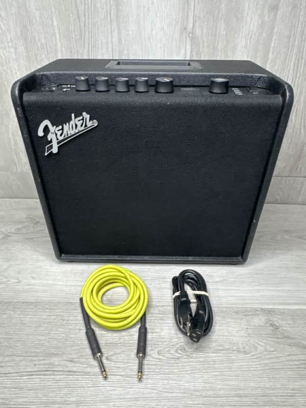 Fender Mustang Lt 25 25-WATT 1 X 8-INCH Combo Amplifier image 1