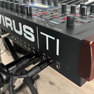 Access Virus TI 61-Key Digital Synthesizer 2005 - Black image 5