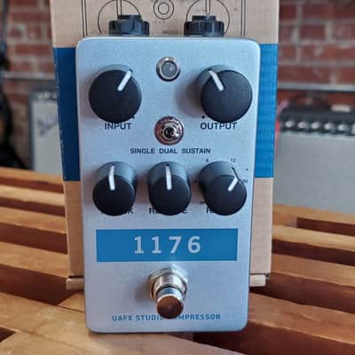 Universal Audio 1176 Studio Compressor 2023 - Present - Silver / Blue image 1