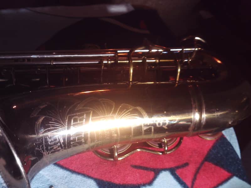 H.N. WHITE * ZEPHYR , ( KING ) ALTO AMAZING SAX ZEPHYR 1944 - BRASS image 1