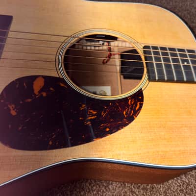Martin D JR-E Dreadnought Junior Electro Acoustic Guitar  2017 - Natural image 6