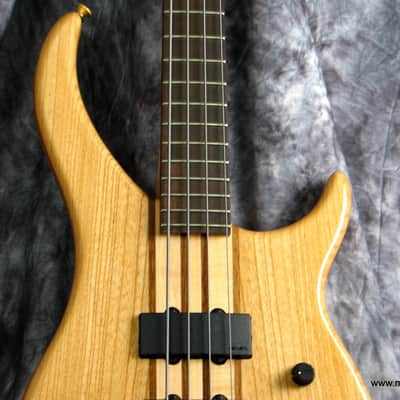 Peavey Cirrus 4 Red Oak Bass image 5