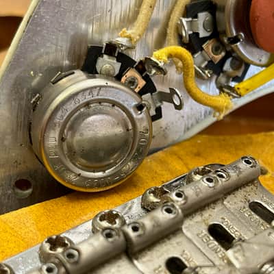 Fender STRATOCASTER 1963 - 3 TONE SUNBURST image 18