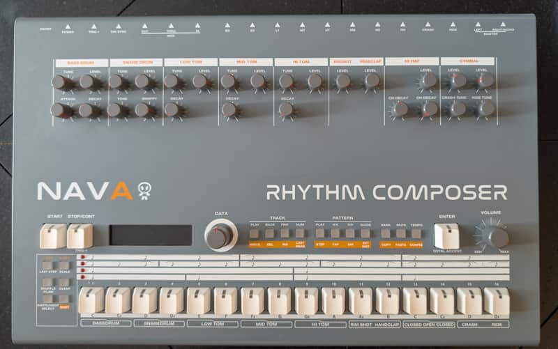 E-licktronic E-licktronic Nava 909 with very rare gray case image 1