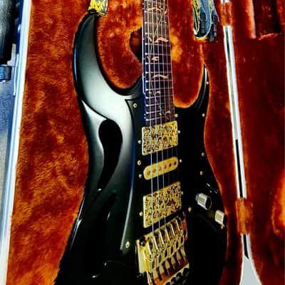 2024 Ibanez PIA – Onyx Black – Steve Vai Signature guitar - Excellent Condition + Ibanez Hardcase image 6