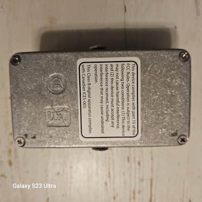 Electro Harmonix Glove Distortion Overdrive Booster image 4