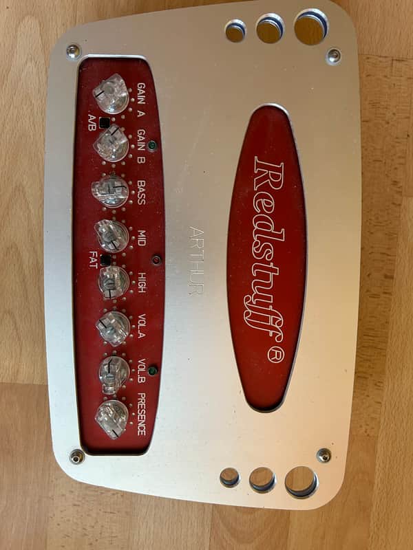 Redstuff Arthur Pedalboard Amp - Silver red image 1