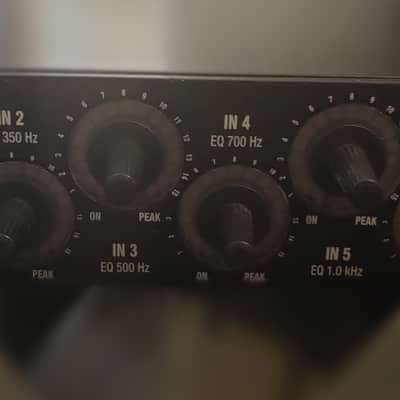 AKG DMM12BC Digital Microphone Mixer image 2