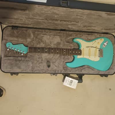 2023 Fender Ltd. Edition American Professional II Stratocaster Sea Foam Green Excellent condition image 2