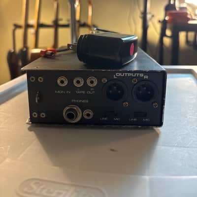 Shure FP32 Field Mixer image 4