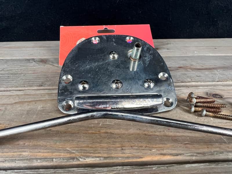 Real Life Relics Fender® Style Jaguar® Jazzmaster® Tremolo Unit W Arm - DS4 image 1