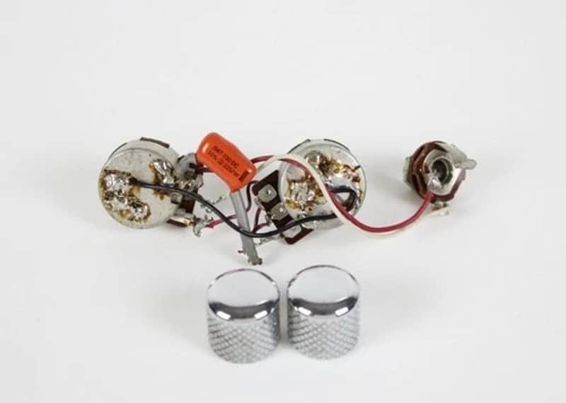 1986 Vintage Fender Precision/Jazz/Telecaster Bass POTs with Knobs 1980s USA image 1