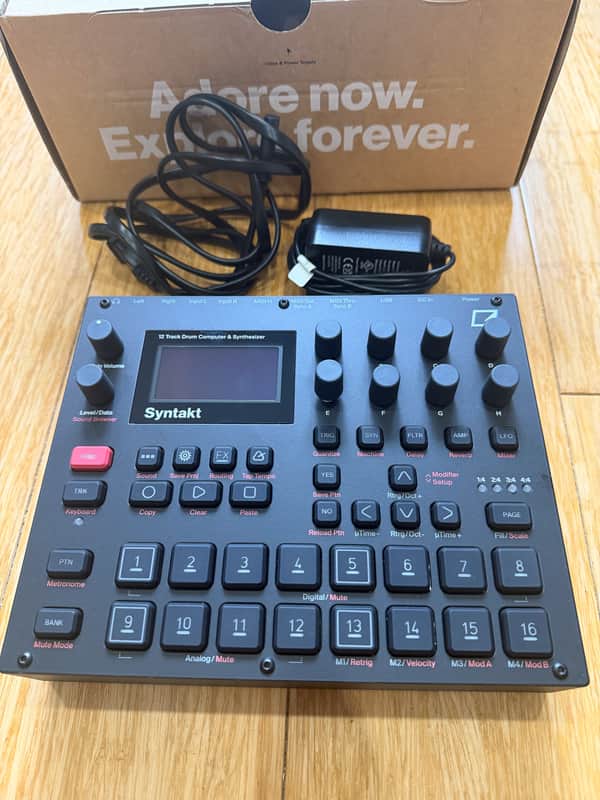 Elektron Syntakt 12 Track Drum Computer & Synthesizer 2022- Present - Black image 1