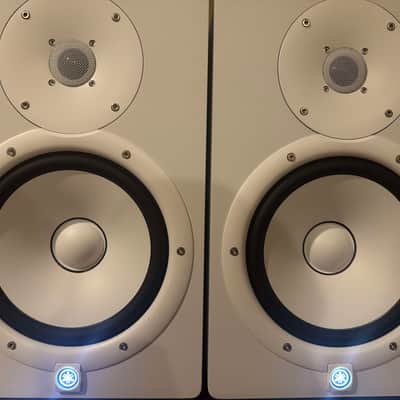 Yamaha HS8 8" Powered Studio Monitor (Pair) Excellent Condition - White image 8