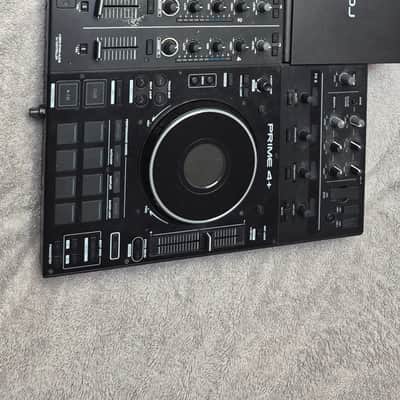 Denon Prime 4+ 4-Deck DJ System 2023 - Present - Black image 2
