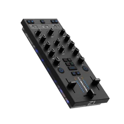Native Instruments TRAKTOR Z1 MK2 DJ Mixing Controller image 3