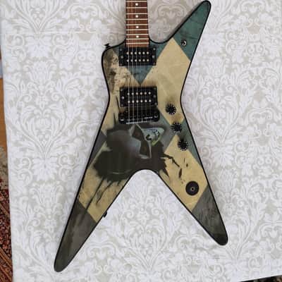 Washburn Dime Darrell Signature Limited Edition Skull Graphic Electric Guitar image 2