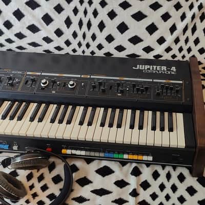 Roland Jupiter 4 early BA662, restored,midi in out true image 18