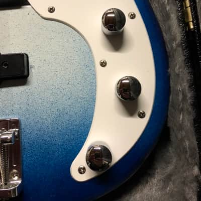 Geddy Lee Tear Drop Copy Squire  2018 White and Blue image 2