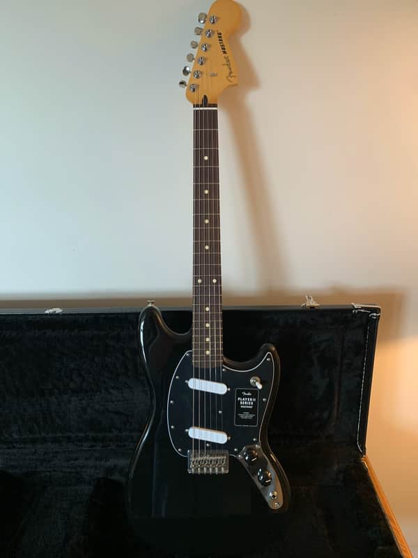 Fender Player II Mustang