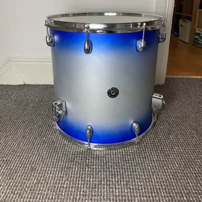 Gretsch CS1-E625 Catalina Special Edition Round Badge 7x10 / 8x12 / 16x16 / 16x22 / 5.5x14" 5pc Drum Kit 2019 - Blue Silver Duco image 2