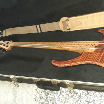 Peavey Millennium Plus USA 4-string Bass Rare image 7