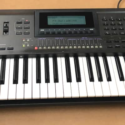 Yamaha W7 Synthesizer 1994 - Black - Made in Japan image 2