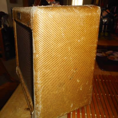 Fender Champ 5F1 1956- Tweed image 2