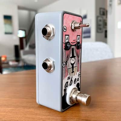 The Abe+ ABY True Bypass AB & Y Switch Utility Pedal (Gray) image 4