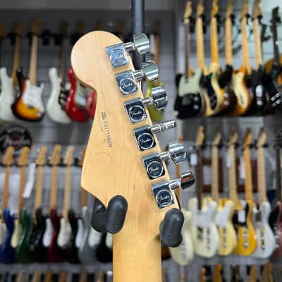 Fender   American Pro Professional Stratocaster 3 Tone Sunburst image 8