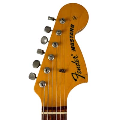 Fender Japan 69 Reissue Mustang 1993-1994 - Heavy Relic Vintage White image 10