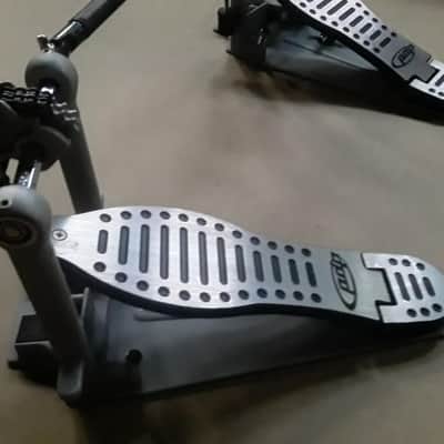 Double Chain Drive Double Bass Pedal - Very Smooth Action & Very Clean image 2