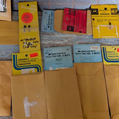 Vintage NOS Transistor Component Lot image 1