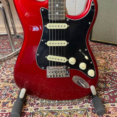 Fender Limited Edition American Professional II Stratocaster EB 2024 - Candy Apple Red image 3