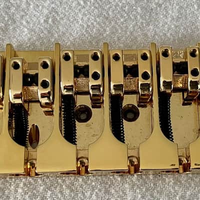 Hipshot A style .728 - Black/Gold and Gold image 4