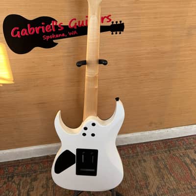 Ibanez GIO GRGA120-WH - White image 5