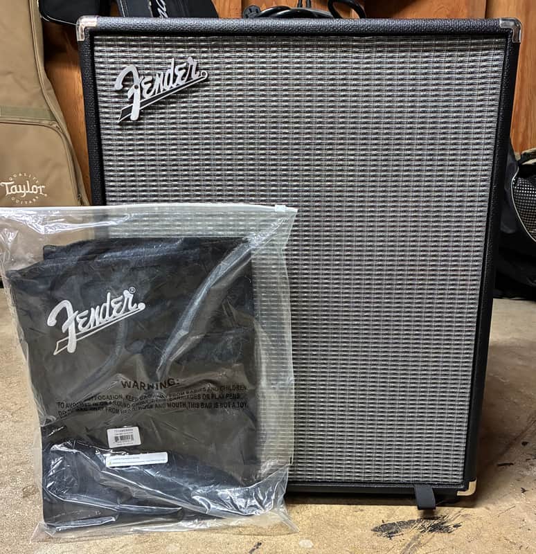 Fender Rumble 500 V3 500-Watt 2x10" Bass Combo