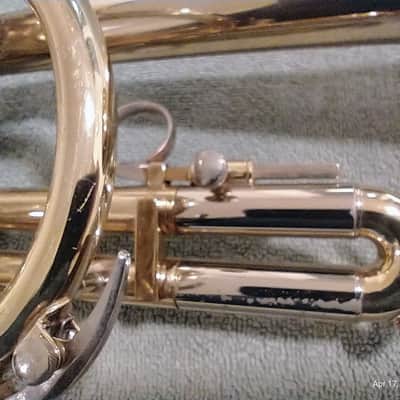 Holton C-602 Collegiate 1971 - laquered brass image 21