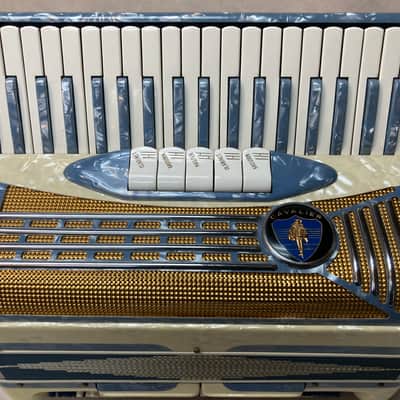 CAVALIER 2-REED ACCORDION #CRZC58 image 2