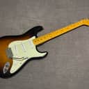 Fender 70th Anniversary American Vintage II '54 Stratocaster 2024 - 2-Color Sunburst