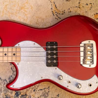 Left handed G&L Tribute Fallout Bass image 1