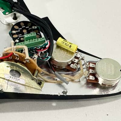 Seymour Duncan Triple Rails Loaded Black Pearl Pickguard Hot Rails Liberator System image 4