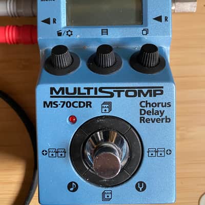Arturia MicroFreak Synthesizer + Zoom MS-70CDR effect pedal image 2
