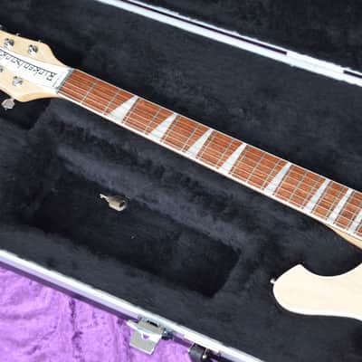 Rickenbacker 620 Mapleglo made in USA * pure vintage tone & look & feel*play those legendary & authentic Ricky sounds* Comes with a gig bag ! *Beyers Best Offers for many brand new Rickenbacker models image 8