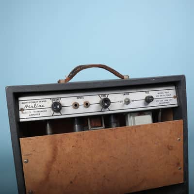Vintage 1960s Montgomery Ward Airline Tube Amplifier Model 9002 image 7